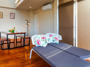 Hibis House