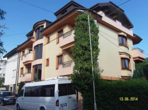 Kukunesh Apartments
