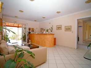 Agios Sostis Hotel Apartments Kyparissia