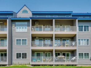 Lincoln Condo w/ Resort Amenities & Mountain Views