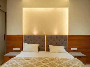 Onlystay DLF My Pad Gomti Nagar Suites