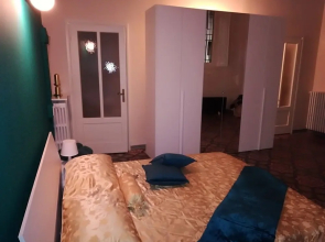 B&B T
