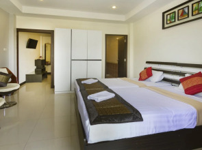 Royal Q&D Suites Hotel