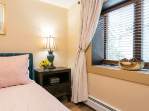 Designer Newly Renovated 1BR in Aspen