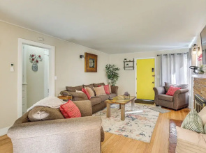 < 1 Mi to University of Oregon: Eugene Home