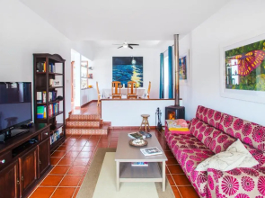 Holiday house Casa Mariposa in Tabayesco