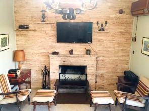 2 bedrooms appartement with enclosed garden and wifi at Dilesi