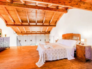 Charming Villa With Pool and Panoramic Surroundings