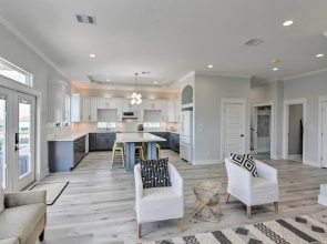 Walk to Beach: Chic Crystal Beach Escape w/ Deck!