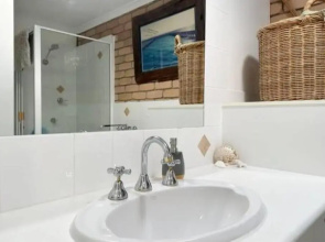 Townhouse 4 Bottlebrush Avenue 1