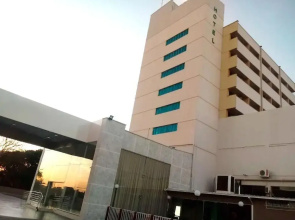 House Inn Hotel