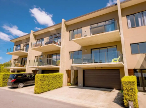 Brookside Gem Modern 2 Bedroom Apartment