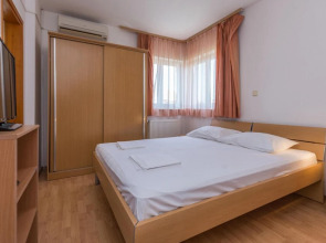 Amazing Apartment in Pakostane With Wifi