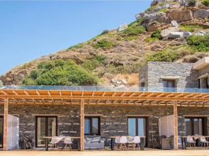 Spathi Beach Suites Kea