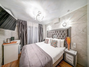 Аурия Круиз