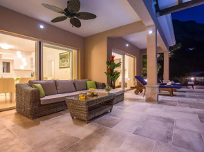 Villa Porto Mimice, 40sqm Heated Private Pool, 4 bedrooms, Sauna, Gym, Billiard