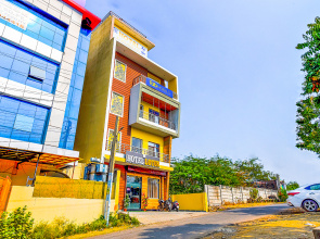 Fabhotel Lotus