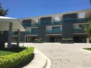 Las Yagrumas Condo Escazu