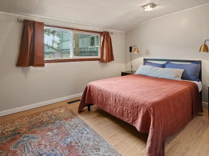 North West Nest 30 Day Minimum 2 Bedroom Home by RedAwning