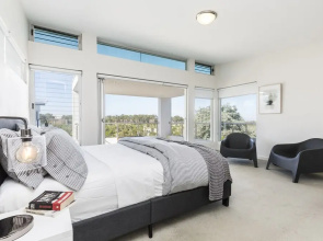 Sydney Seaside Contemporary Executive Living