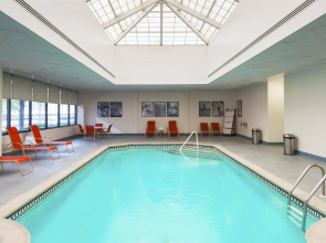 Sheraton Lincoln Harbor Hotel