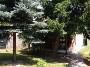 Relax House