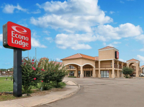 Econo Lodge Hillsboro I-35