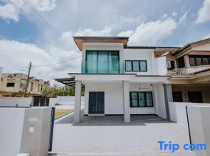 Ipoh Mansion House 25 by Verve (14pax) EECH162