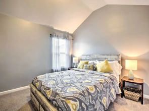 Suburban Atlanta Vacation Home ~ 3 Mi to Airport!