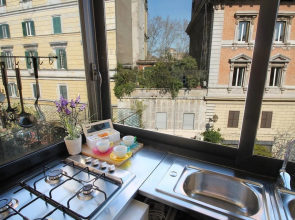 Charming Bright Penthouse in Trastevere