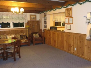 Travelers Inn