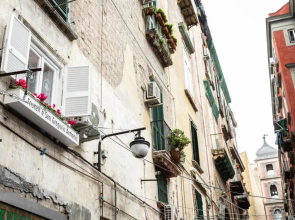 A Fenestrella E San Gregorio Armeno