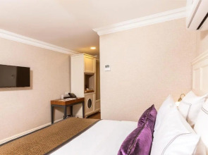 Meroddi La Porta Hotel