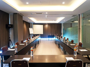 LYNN Hotel Serang