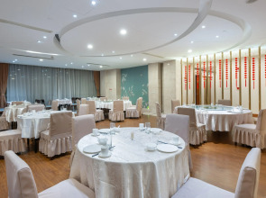 Holiday Inn Shanghai Pudong Nanpu by IHG