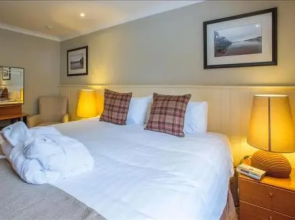 Cameron House Semi Detached Bungalow L11