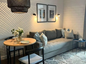 SunSet (СанСет) на улице Героя Советского Союза Аристархова