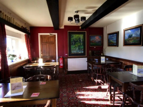 The Hare and Hounds Country Inn