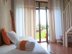 Casa do Vale da Lama EcoHotel & Retreat Centre in a farm
