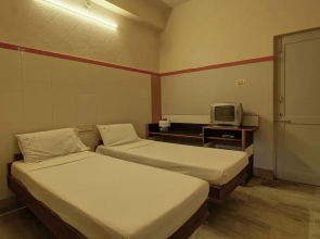 Vasantham Inn By OYO Rooms