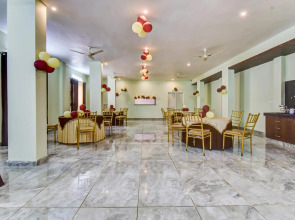 Capital O 72445 Hotel Radhika Royal