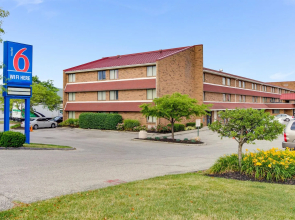 Red Roof Inn PLUS+ Columbus - Worthington