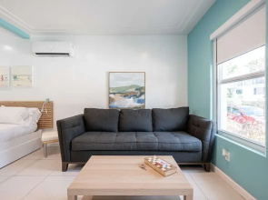 Casa Del Mar Deluxe Studio 2