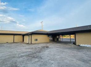 Relax Inn By OYO Sulphur Hwy 90
