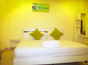 Royal Q&D Suites Hotel