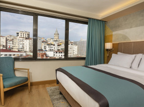 Csk The Halich Port Istanbul