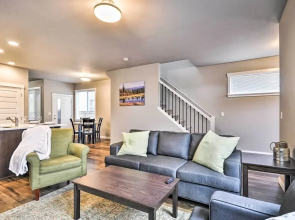 Charming Newberg Home: Walk to Dtwn, Wineries