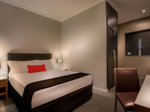 Crest on Barkly Hotel Melbourne