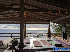 The Lighthouse - Eco-Village & Wellness