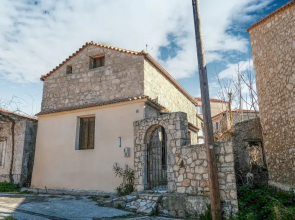 Sun Kissed Apartment in Volimes near Sea near Blue Caves